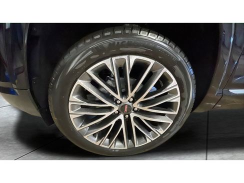 New 2026 GMC Terrain Denali w/ LPO, Black Badging Package image 21