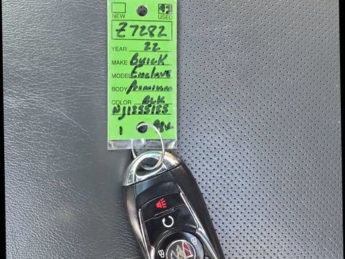Used 2022 Buick Enclave Premium AWD/4WD image 31
