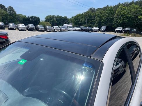 Used 2016 Kia K900 Luxury RWD image 11