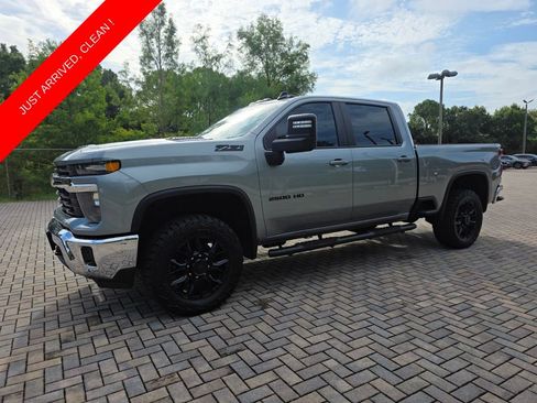 Used 2024 Chevrolet Silverado 2500 LT w/ All Star Edition AWD/4WD image 3