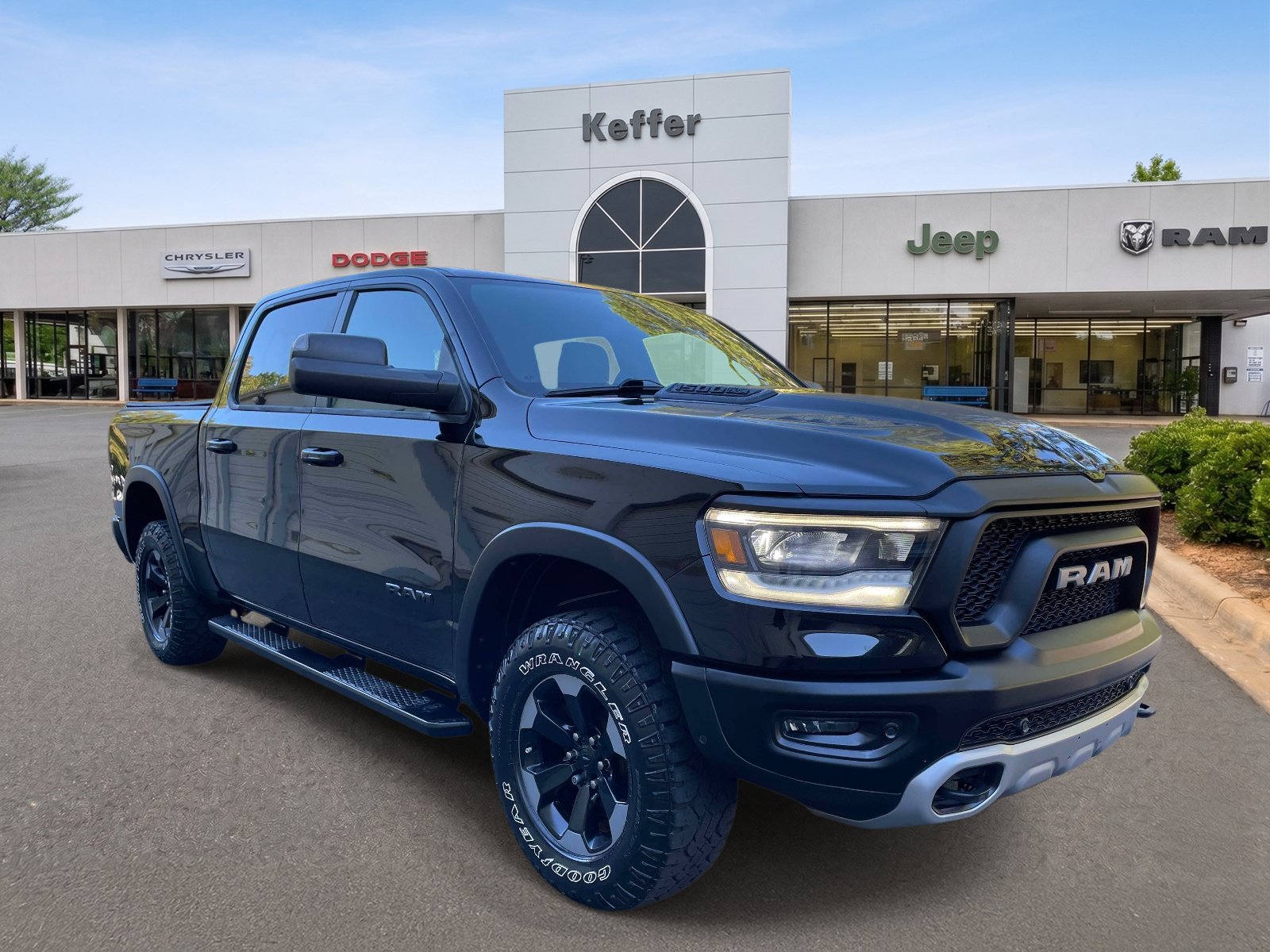 Used 2019 RAM 1500 Rebel w/ Rebel Level 2 Equipment Group AWD/4WD image 3