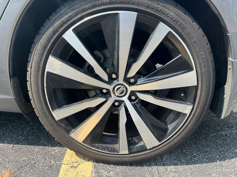 Used 2019 Nissan Altima 2.5 SR w/ SR Premium Package FWD image 13