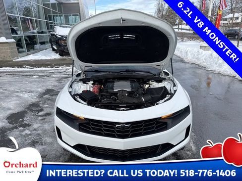 Used 2021 Chevrolet Camaro LT w/ Technology Package image 10