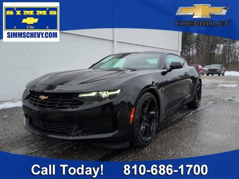 Certified 2023 Chevrolet Camaro LT w/ Technology Package image 1