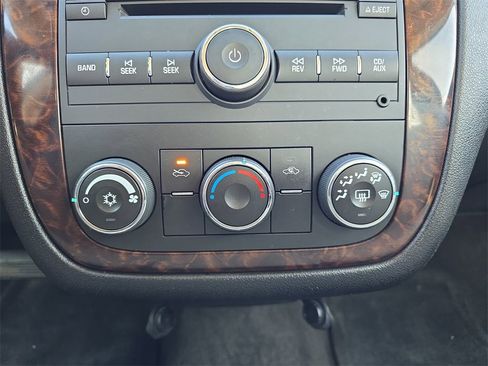 Used 2012 Chevrolet Impala LS image 21