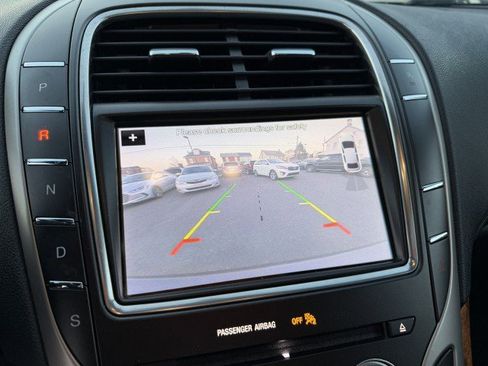 Used 2019 Lincoln Nautilus Reserve w/ Driver Assistance Package image 21