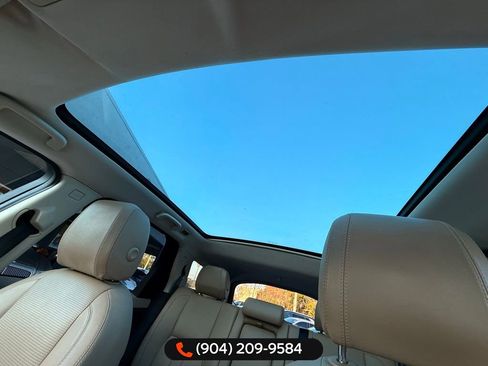 Used 2016 Land Rover Discovery Sport HSE image 23