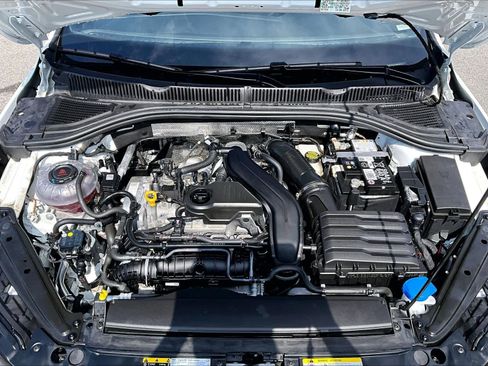 Used 2025 Volkswagen Jetta Sport image 29