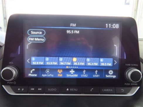 Used 2025 Nissan Sentra SV FWD image 24