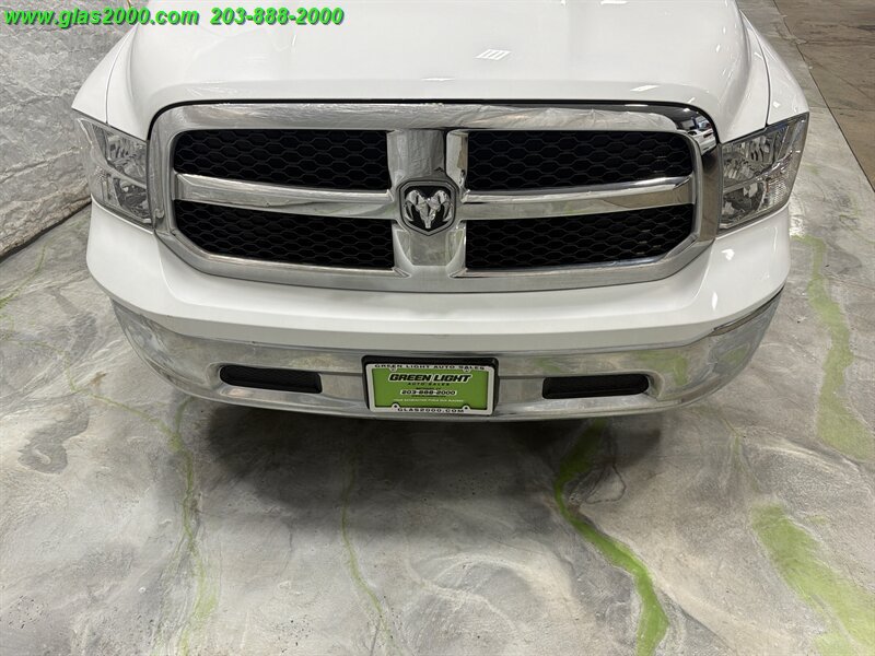 Used 2018 RAM 1500 Classic SLT AWD/4WD image 18