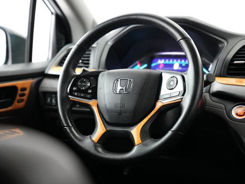 Used 2018 Honda Odyssey Elite image 11