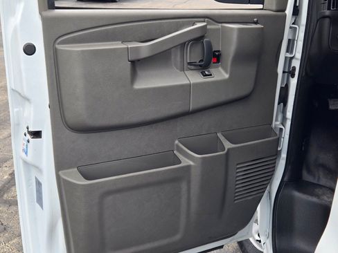 Certified 2024 GMC Savana 2500 w/ Driver Convenience Package RWD image 13