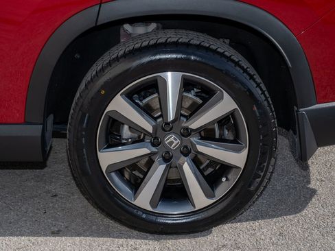 Certified 2025 Honda Pilot Touring image 43