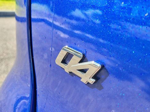 Used 2021 Maserati Levante Base image 6