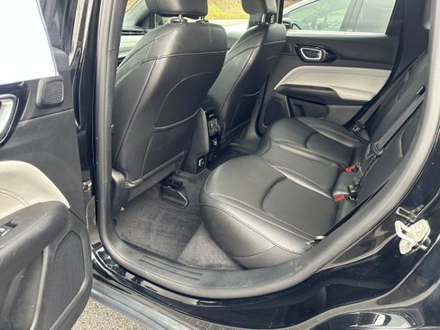 Used 2024 Jeep Compass Limited w/ Sun and Sound Group image 24