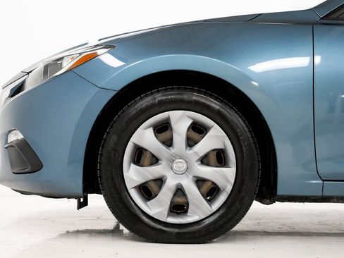 Used 2015 MAZDA MAZDA3 i Sport image 24