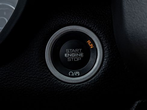 Used 2025 RAM 1500 Laramie w/ Laramie Southwest Edition image 23