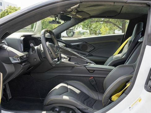 Used 2024 Chevrolet Corvette Z06 w/ Z07 Performance Package RWD image 29