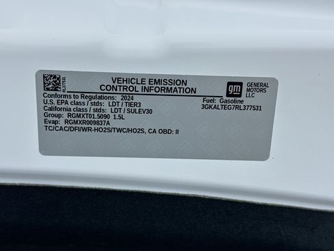 Used 2024 GMC Terrain SLE AWD/4WD image 20