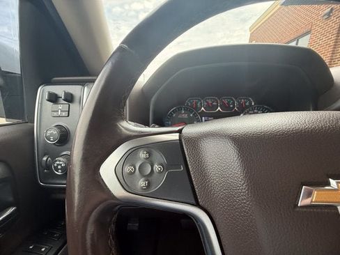 Used 2017 Chevrolet Silverado 1500 LT w/ All Star Edition AWD/4WD image 22