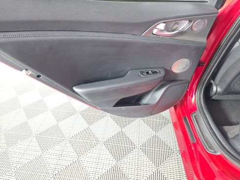Used 2019 Kia Stinger GT1 AWD/4WD image 28