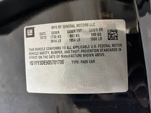 Used 2013 Chevrolet Corvette 427 w/ 1SB Preferred Equipment Group image 30