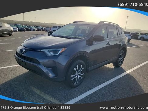 Used 2016 Toyota RAV4 LE image 1