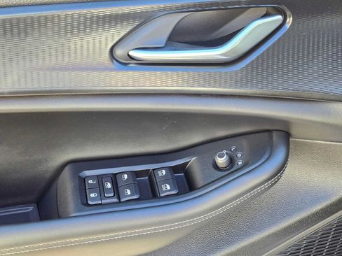Used 2024 Jeep Grand Cherokee Altitude RWD image 23