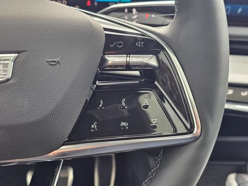 New 2026 Cadillac Optiq Luxury 2 AWD/4WD image 25