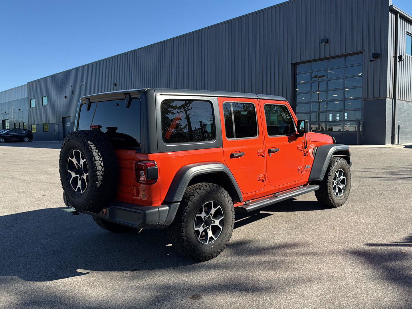Used 2018 Jeep Wrangler Unlimited Sport S AWD/4WD image 3