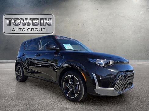 Certified 2025 Kia Soul EX FWD image 2