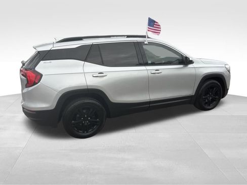 Used 2020 GMC Terrain SLE w/ Driver Convenience Package image 26
