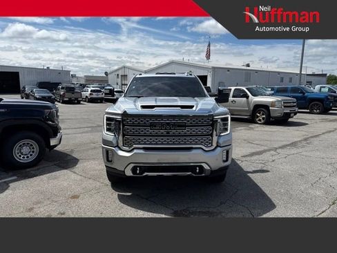 Used 2022 GMC Sierra 3500 Denali w/ Denali Ultimate Package AWD/4WD image 1