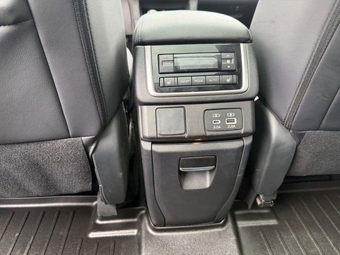 Used 2023 Subaru Ascent Limited w/ Technology Package AWD/4WD image 22
