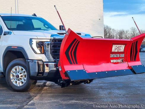 New 2026 GMC Sierra 2500 Pro w/ Convenience Package image 2