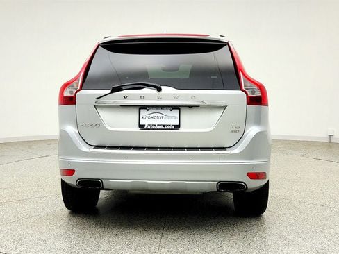 Used 2016 Volvo XC60 T6 w/ Proximity Package AWD/4WD image 6