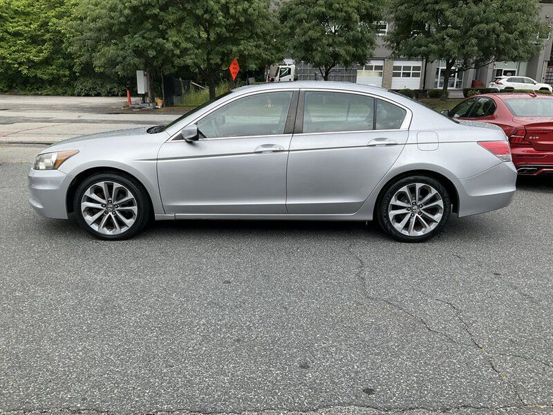 Used 2011 Honda Accord EX-L image 8