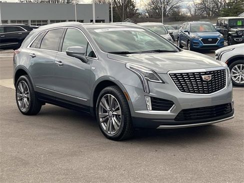 Certified 2025 Cadillac XT5 Premium Luxury image 7