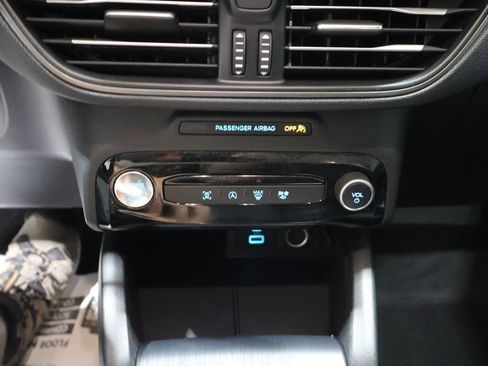 Used 2023 Ford Escape Active w/ Tech Pack #1 AWD/4WD image 26
