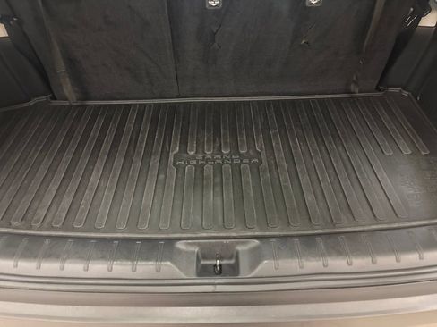 Used 2024 Toyota Grand Highlander AWD image 32