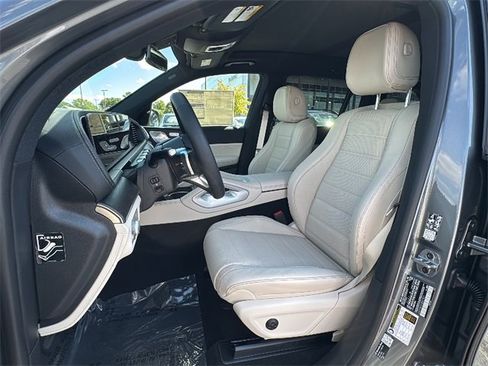 New 2026 Mercedes-Benz GLS 450 4MATIC image 15