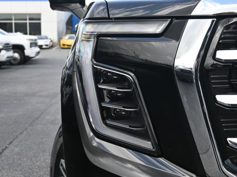 Used 2025 GMC Yukon Elevation w/ LPO, Floor Liner Package image 29