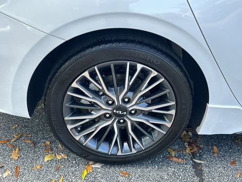 Used 2023 Kia Forte GT-Line w/ GT-Line Premium Package image 20