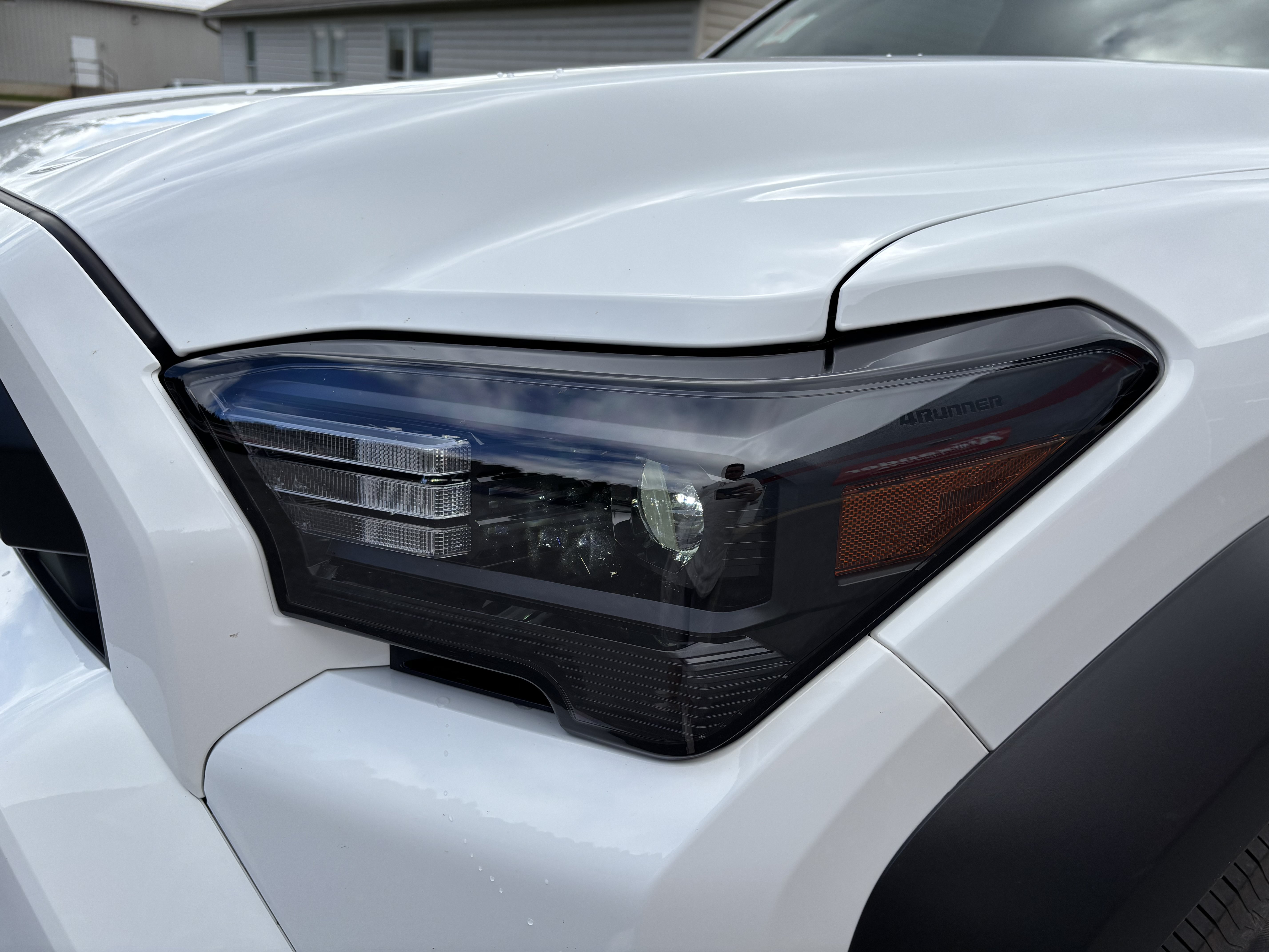 Used 2025 Toyota 4Runner SR5 AWD/4WD image 10