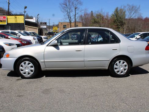 Used 2002 Toyota Corolla LE FWD image 12