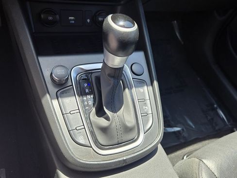 Used 2023 Hyundai Kona Limited image 20