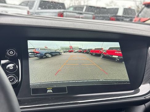 Used 2022 Buick Envision Preferred FWD image 17