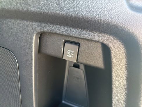 Used 2026 Honda Odyssey Touring image 14