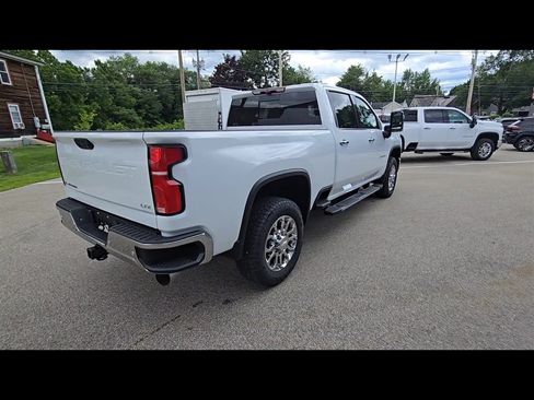New 2026 Chevrolet Silverado 2500 LTZ w/ LTZ Convenience Package AWD/4WD image 8