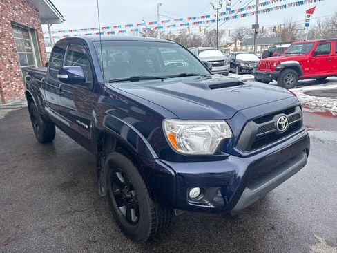 Used 2013 Toyota Tacoma Base V6 image 3